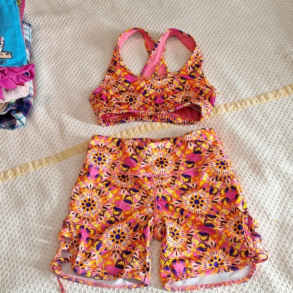 MTA SPORT SIZE 7-8 GIRLS ACTIVE WEAR SET